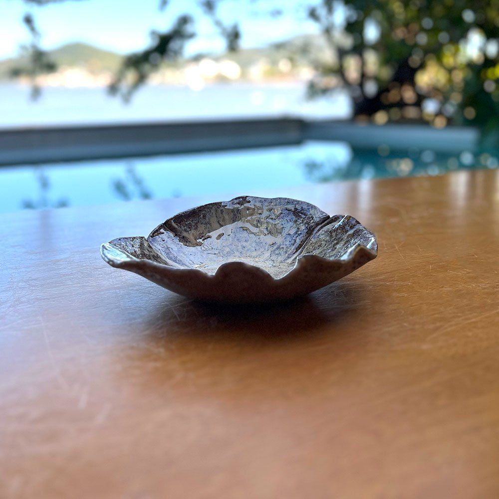 Bowl de Cerâmica com Borda Orgânica e Efeito Salpicado Bege - Imagem 2